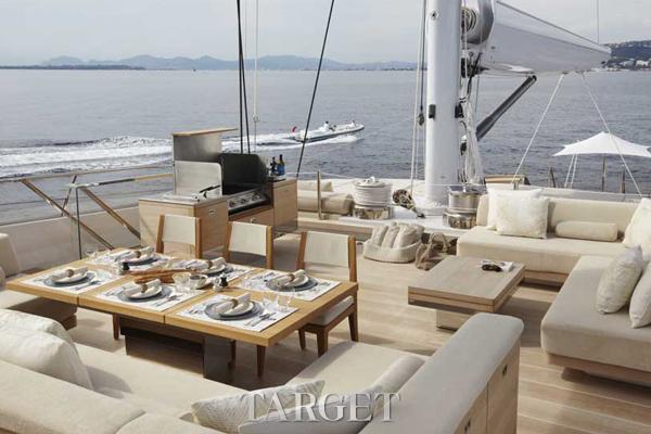 【hth官网入口】水质督查水样采集在北京各取样点同时展开(图2) hth官网入口