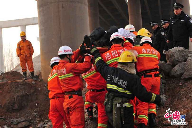 湖南防办以老带新传承防汛抗旱值班经验‘华体会体育hth官方网站’(图4) 华体会体育hth官方网站