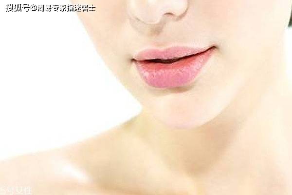 华体会体育hth官方网站_
圆下巴的女人运势好吗(图6) 华体会体育hth官方网站_
圆下巴的女人运势好吗(图6)