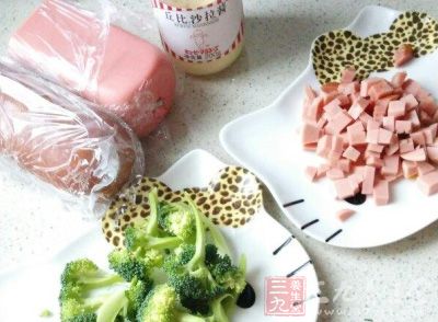 hth官网入口:看了这个女生“不要脸”的照片后,我再也欠好意思发朋侪圈了(图3) 华体会体育hth官方网站