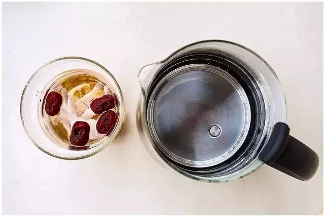 女人每月至少要喝一次的补气补血养颜汤!‘hth官网入口’(图6)
女人每月至少要喝一次的补气补血养颜汤!‘hth官网入口’(图6)